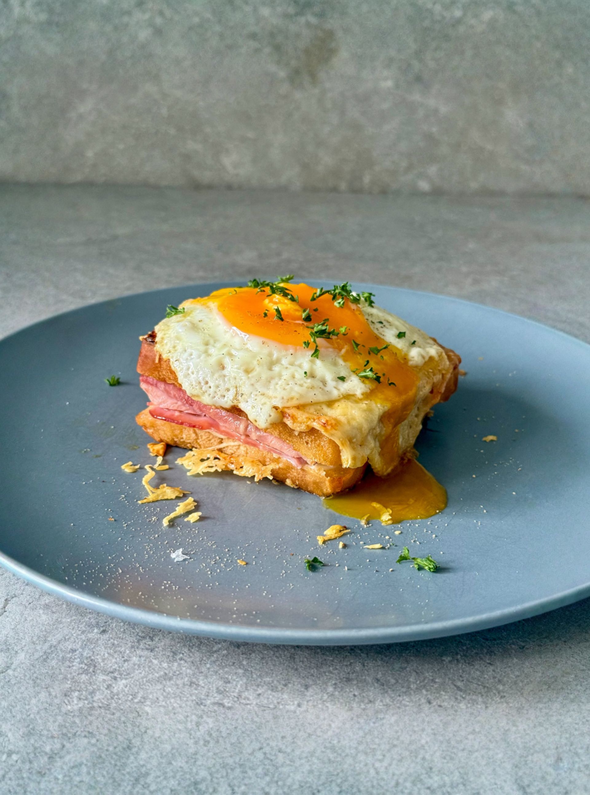Neodolatelný toast Croque Madame