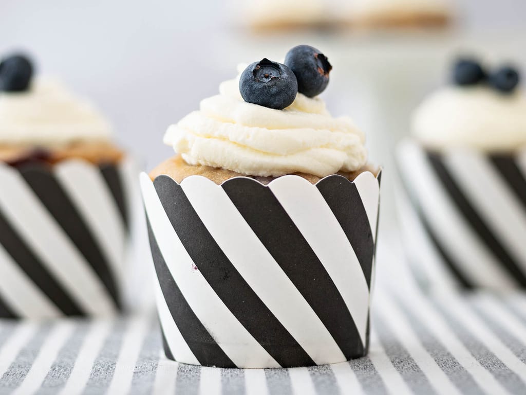 Yogurt & Banana Cupcakes