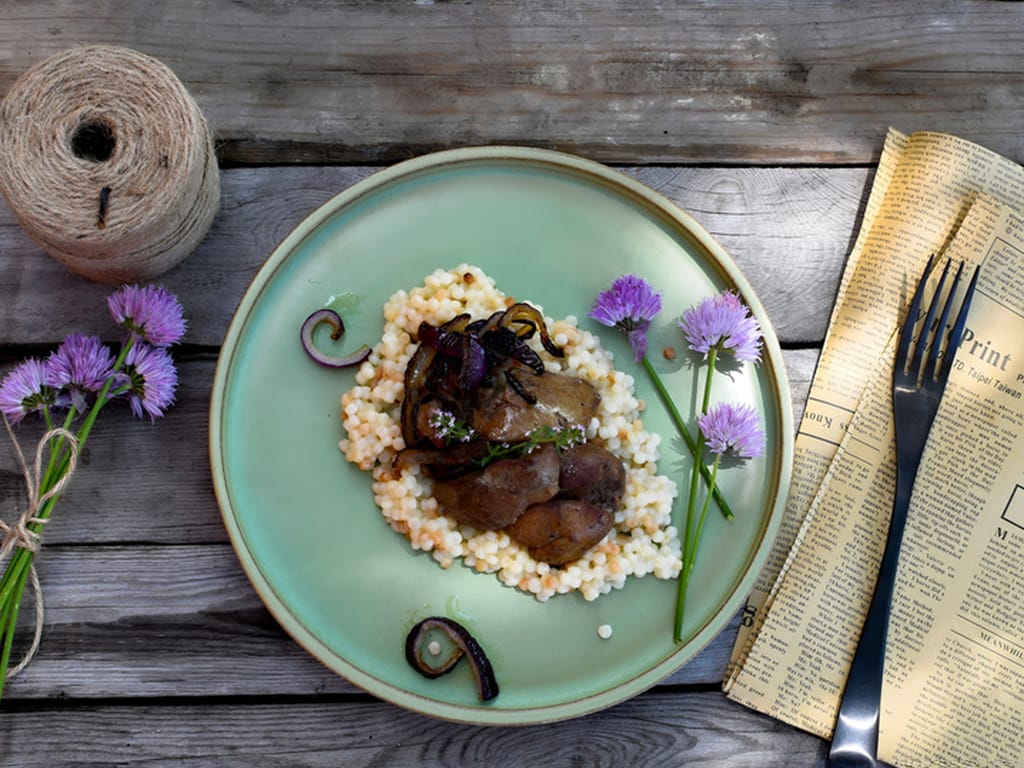 Delicious Turkey Liver with Thyme and Mustard