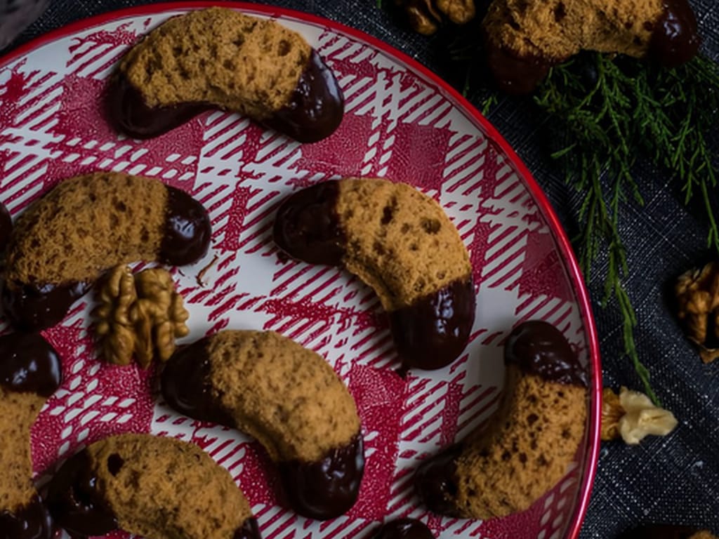 Hollow Walnut Crescents