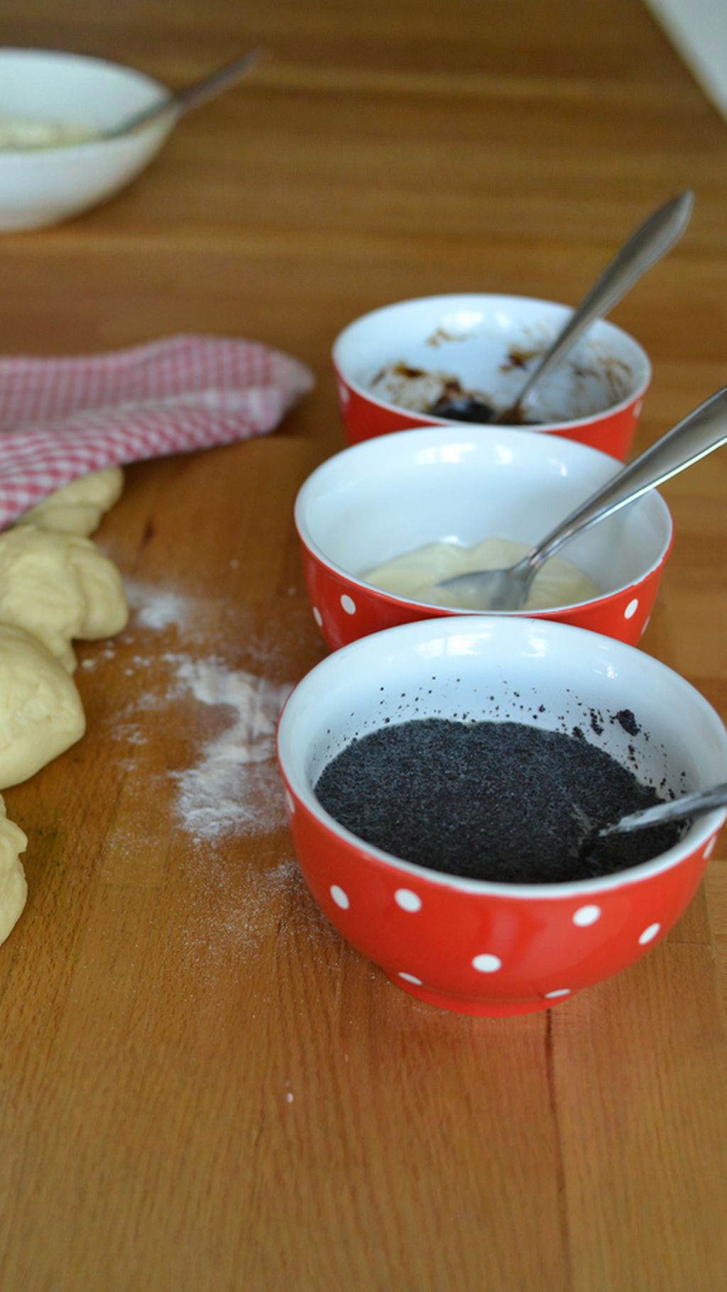 Rising and shaping the buns