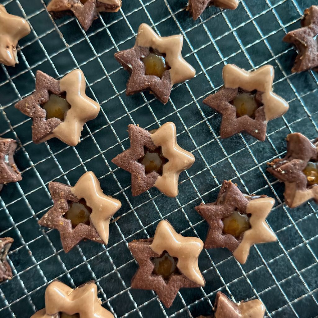 Linzer Cookies E-book: The Big Guide to the Dough