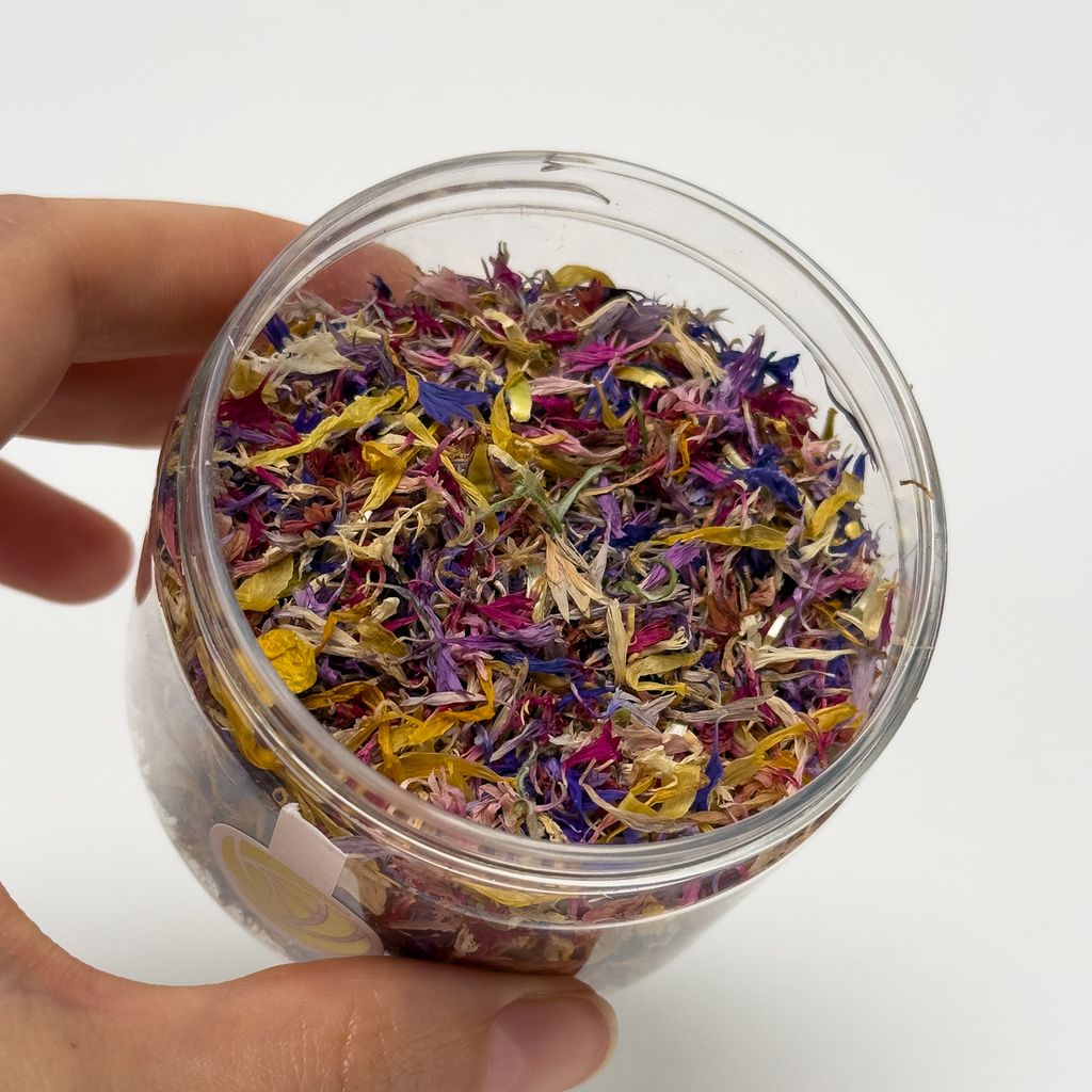 Dried Cornflower Petals – Classic Mix