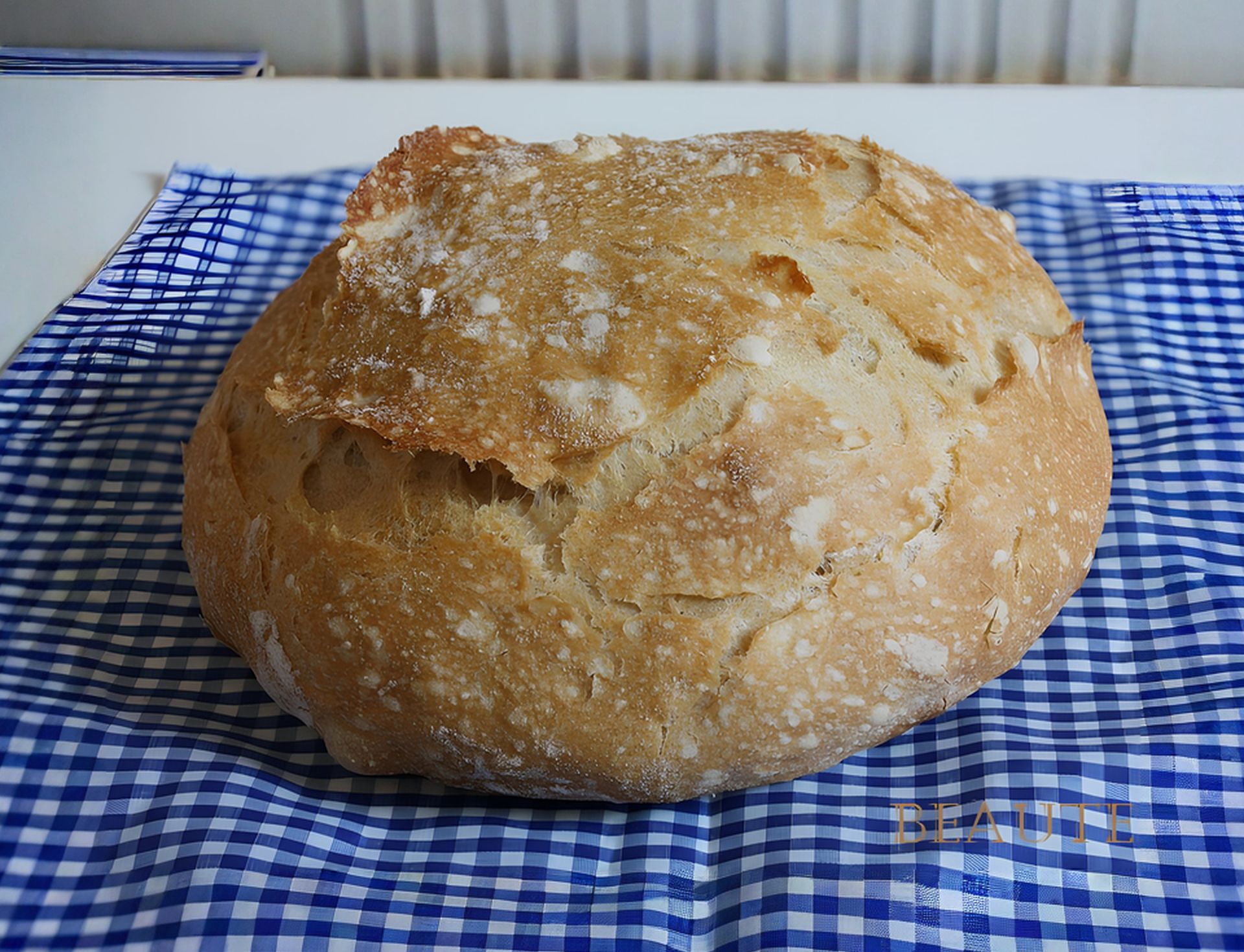 Domácí chleba bez hnětení – recept