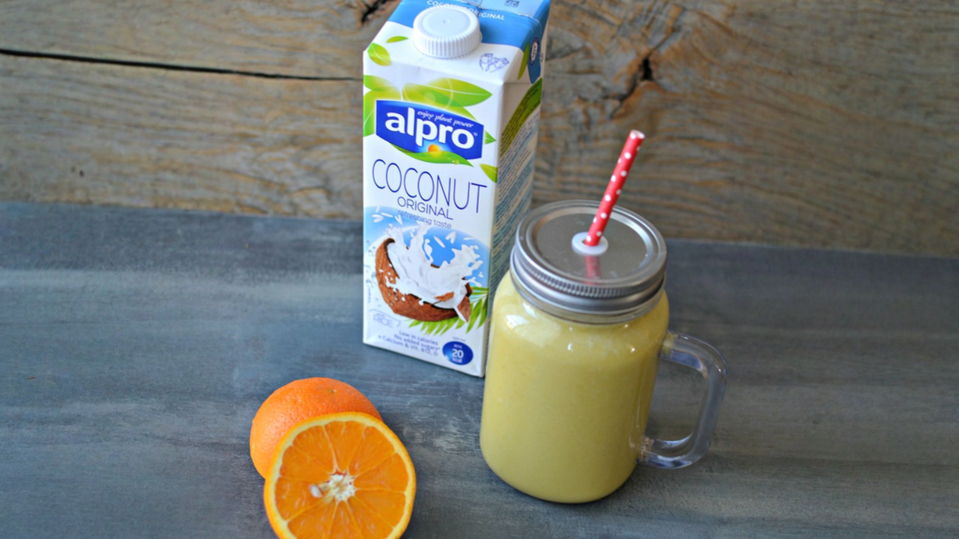 Krémové smoothie s pistáciemi a bazalkou