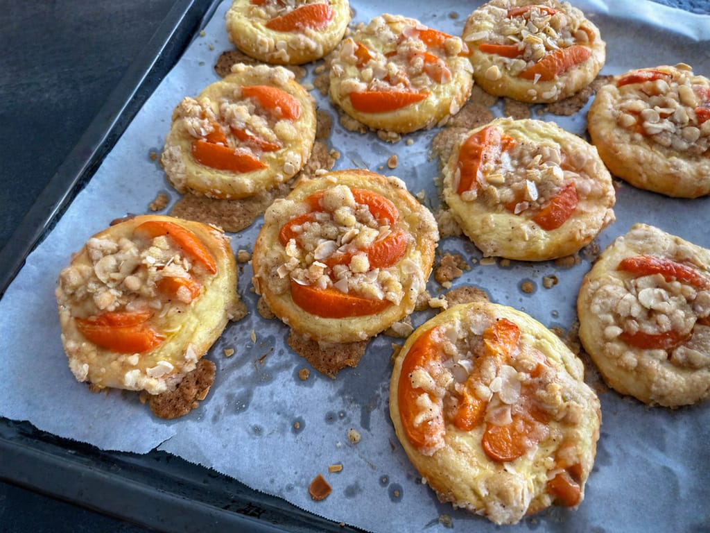 Apricot Kolaches with Curd Cheese and Almond Crumble