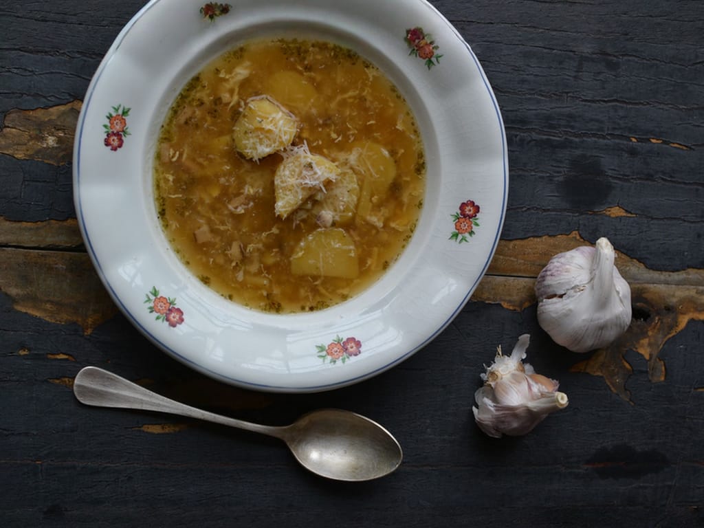 Hearty Garlic Soup with Potatoes and Bacon