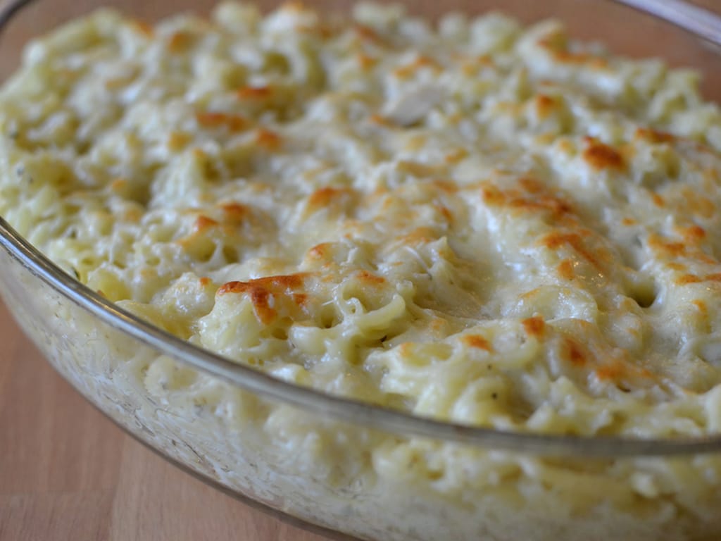 Mac and Cheese – American Cheesy Pasta