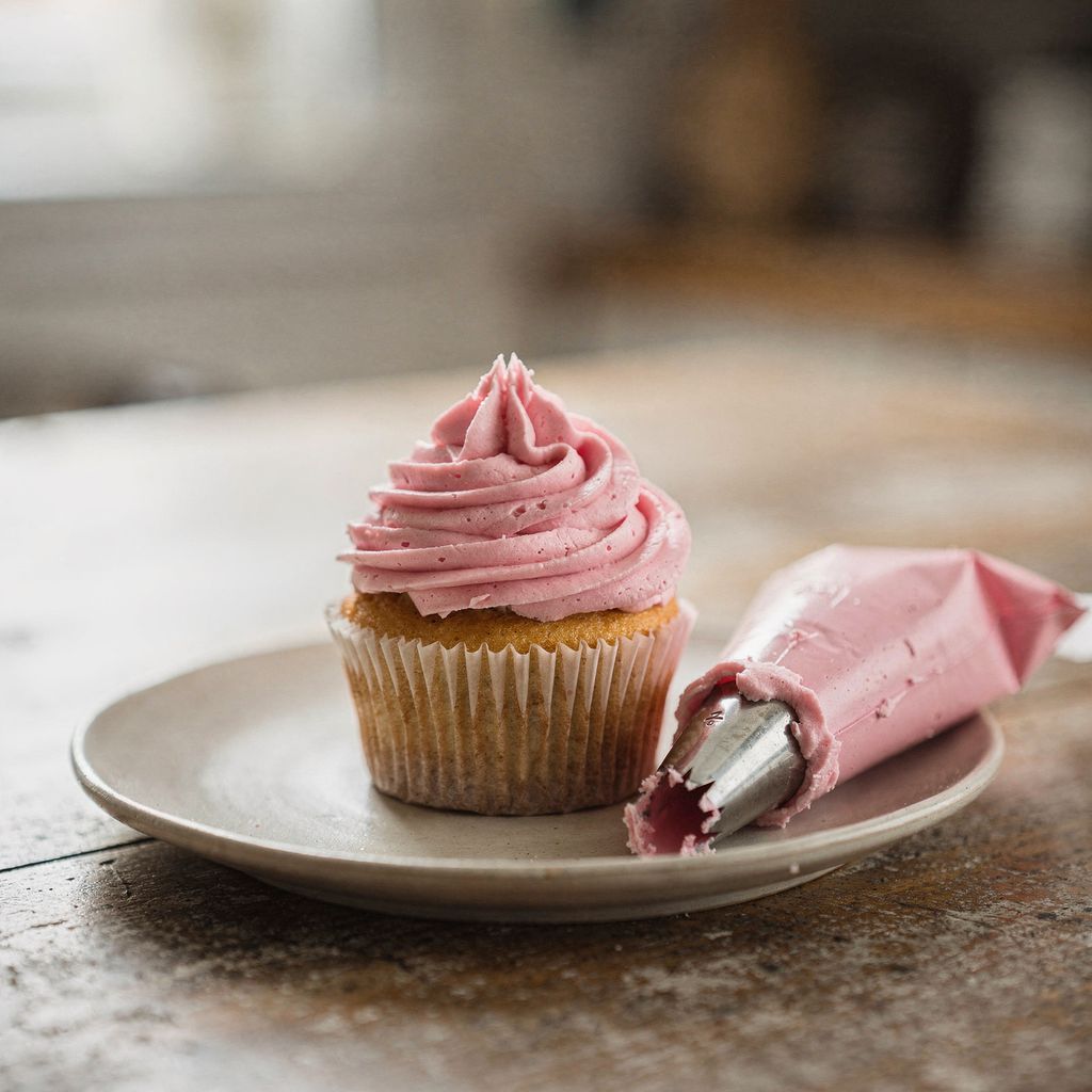 Krémová růžice na cupcake: jak ji nastříkat a jakou trysku zvolit