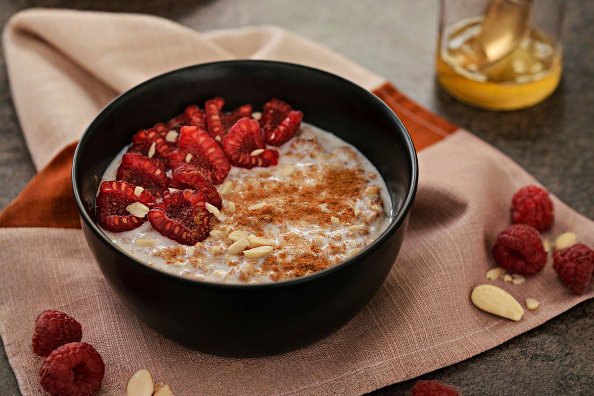 Fermentovaná pohanková kaše s malinami