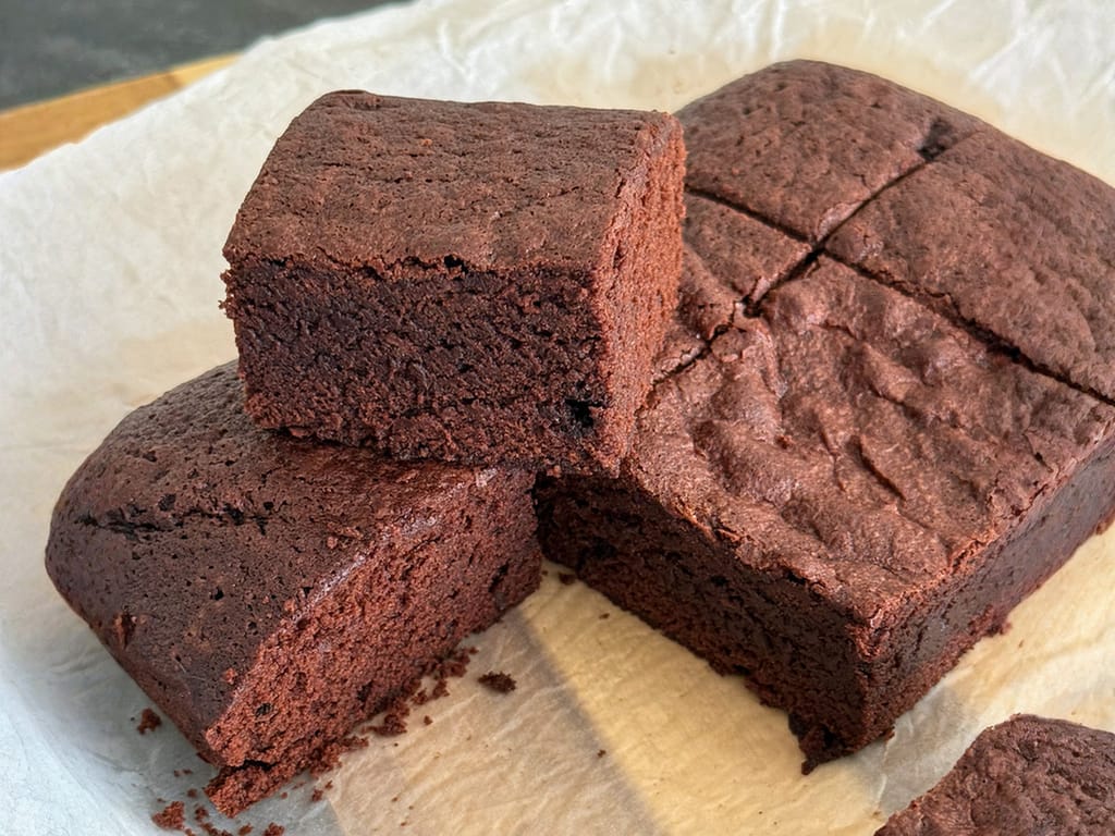 Nadýchané čokoládové brownies - cakey