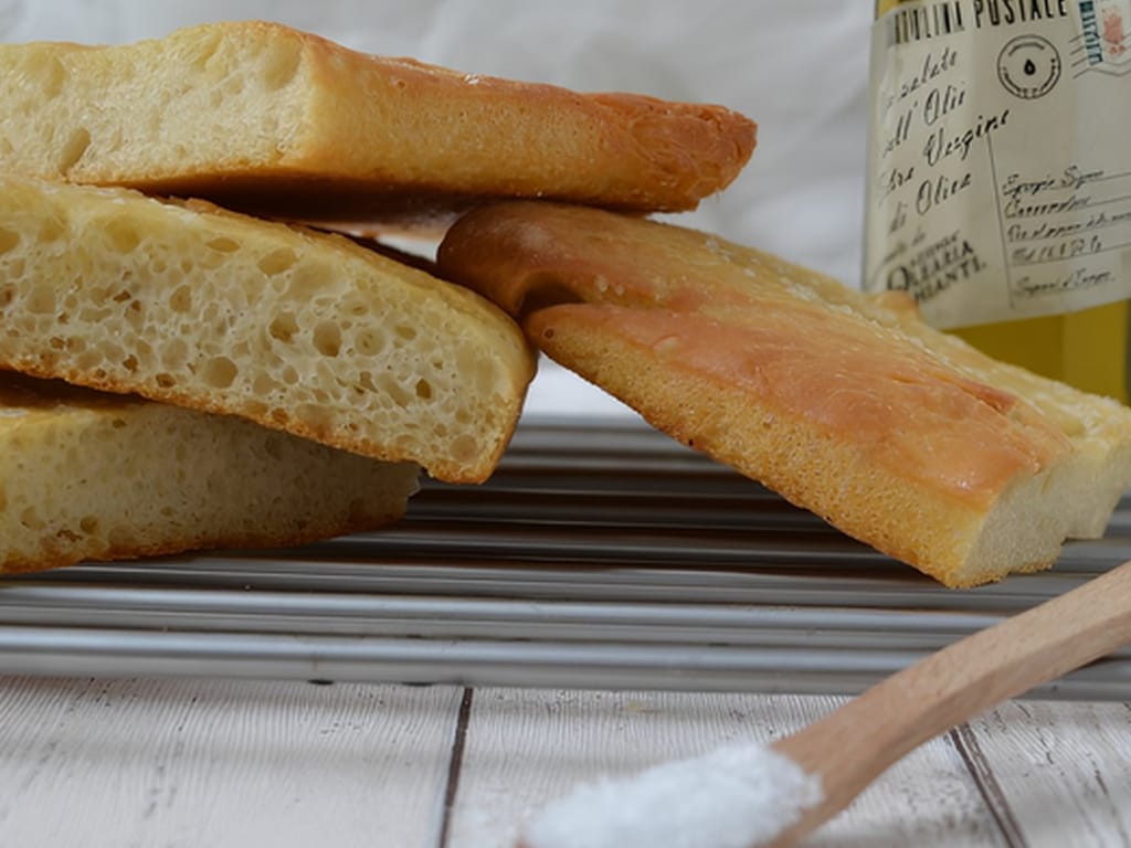 Výborná domácí focaccia – snadné italské pečivo