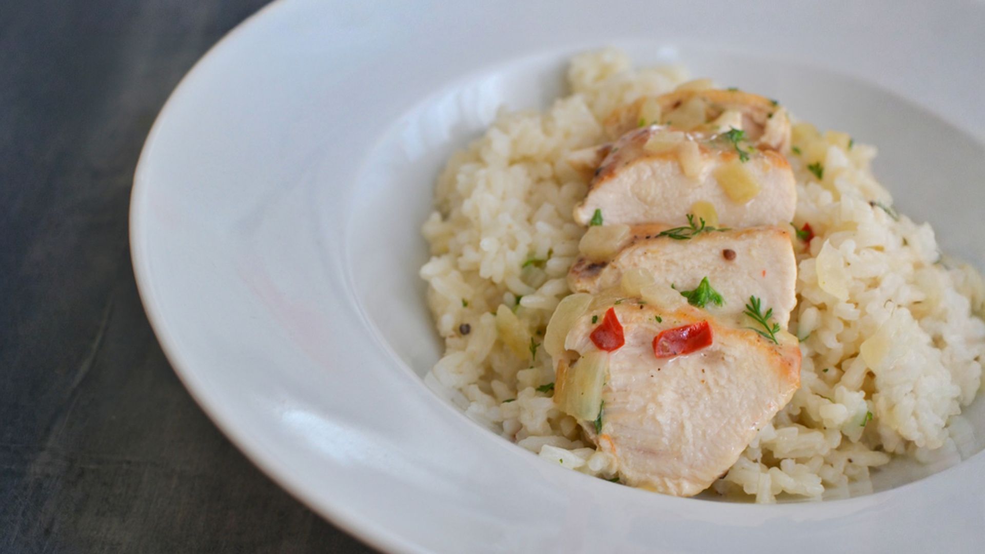 Kokosové kuře s limetkou – rychlý thajský recept
