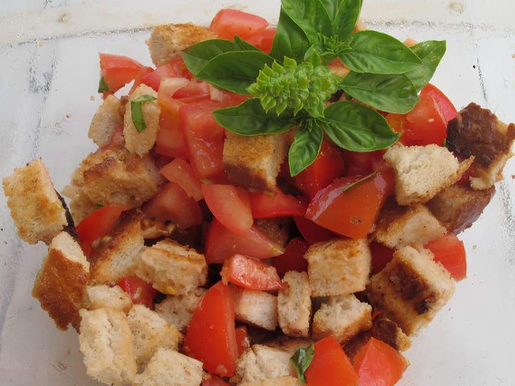Panzanella – Italian Bread Salad