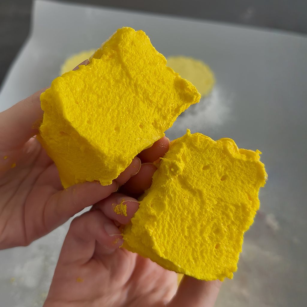Homemade Mango Marshmallows