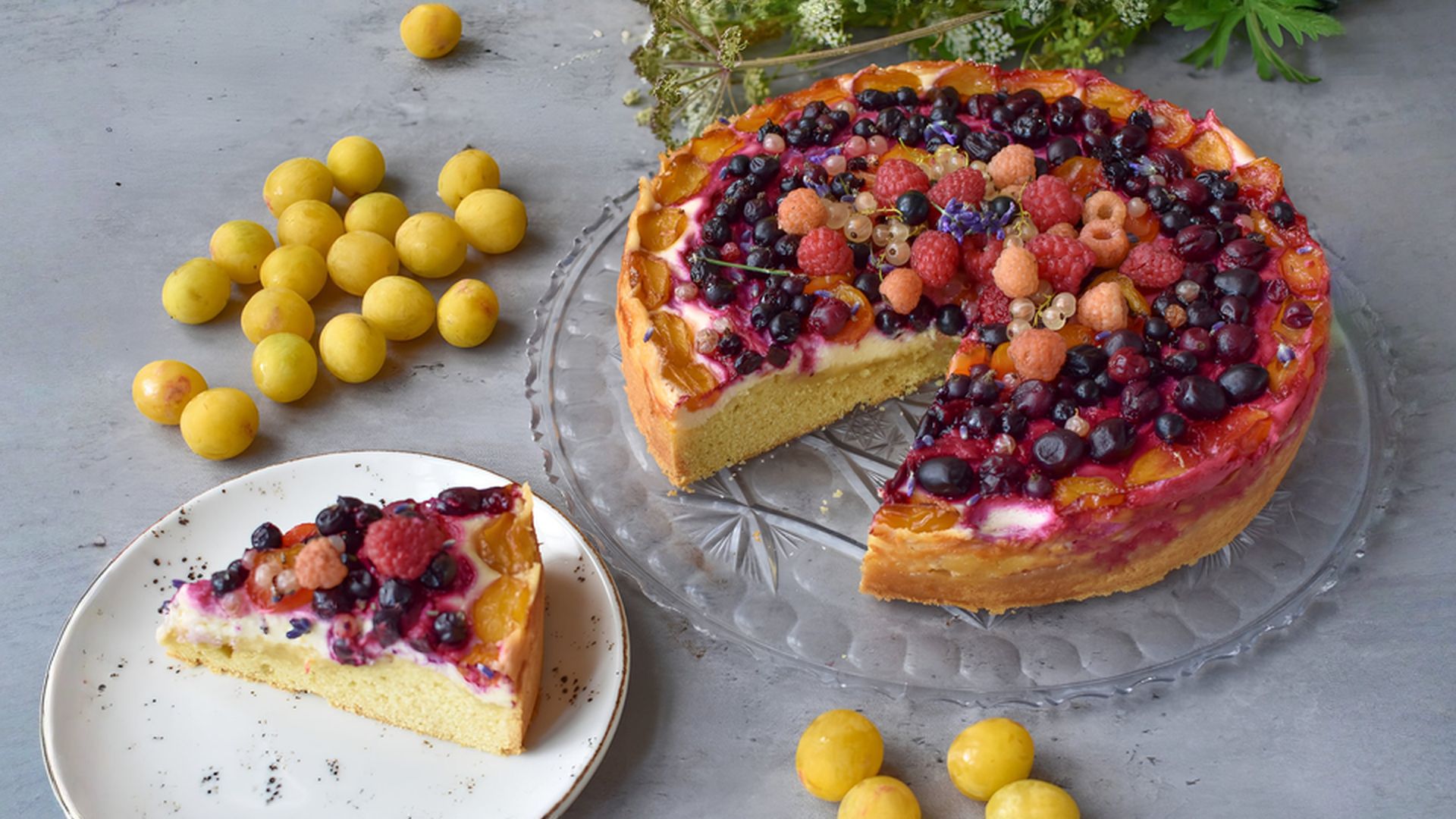 Ovocný koláč s mascarpone a tvarohem