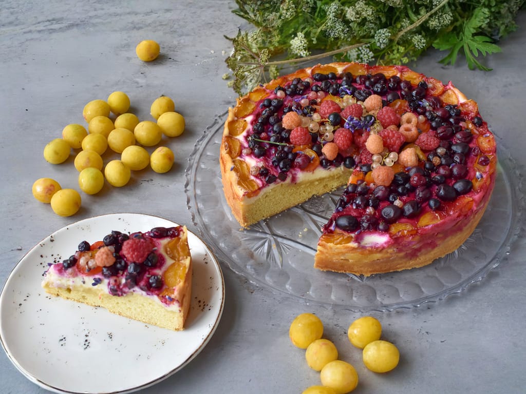 Summer Mascarpone and Curd Cheese Cake with Loads of Fresh Fruit