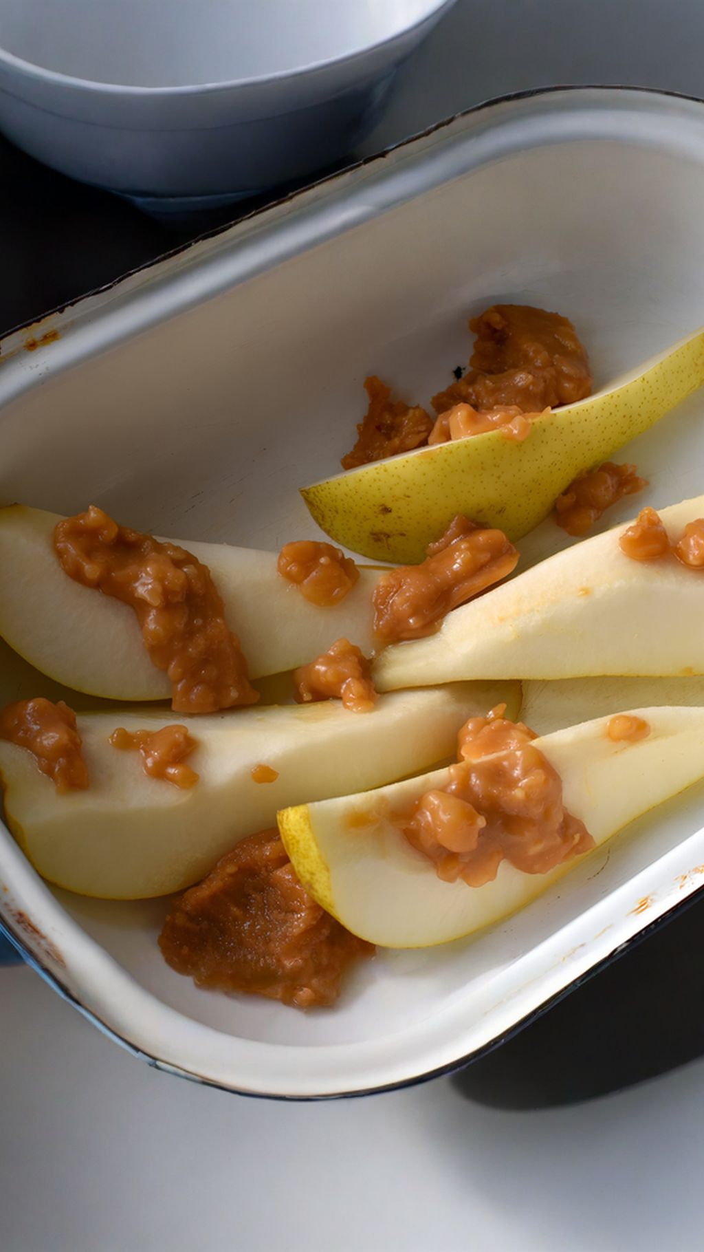 Caramel with pears
