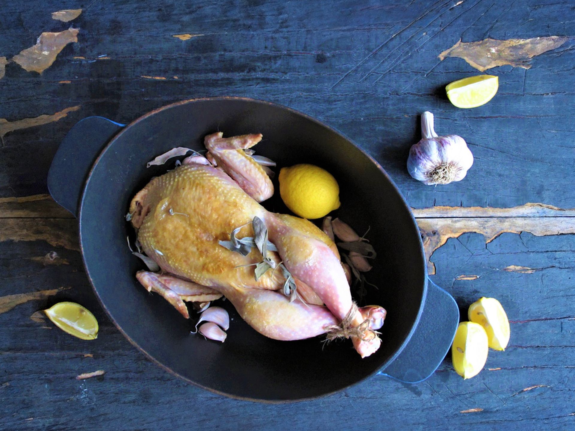 Kuře na mléce se šalvějí – jednoduchý domácí recept