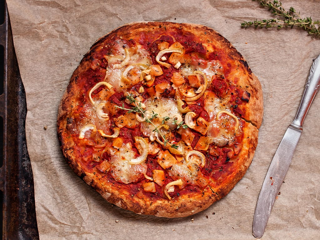 Pizza z jogurtového těsta