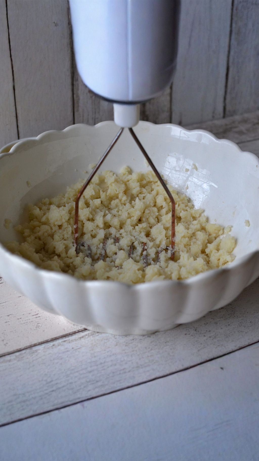 Prepare the cauliflower